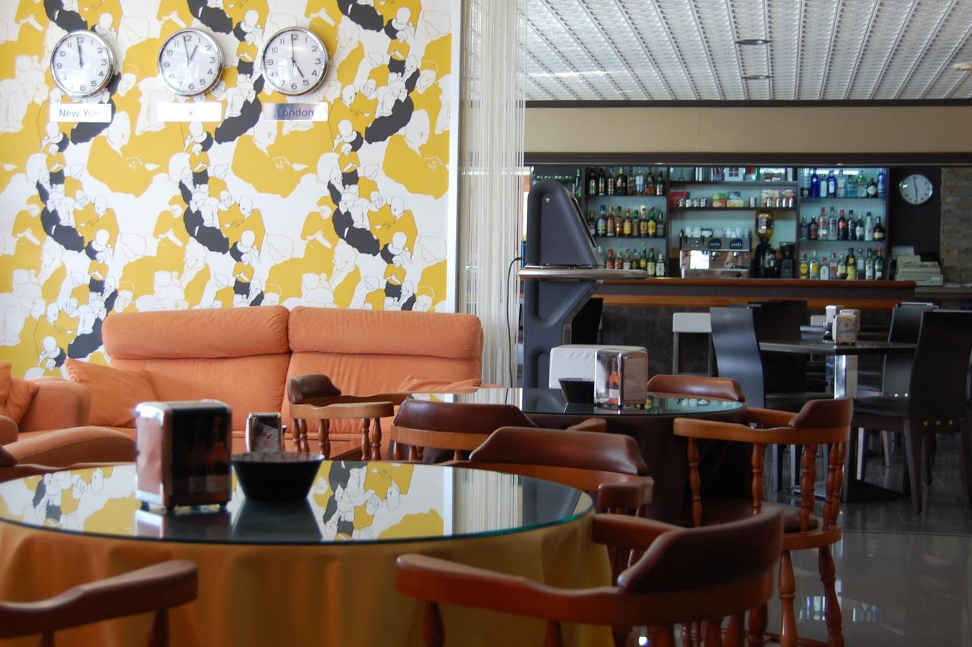 פויו Hotel Paris מראה חיצוני תמונה