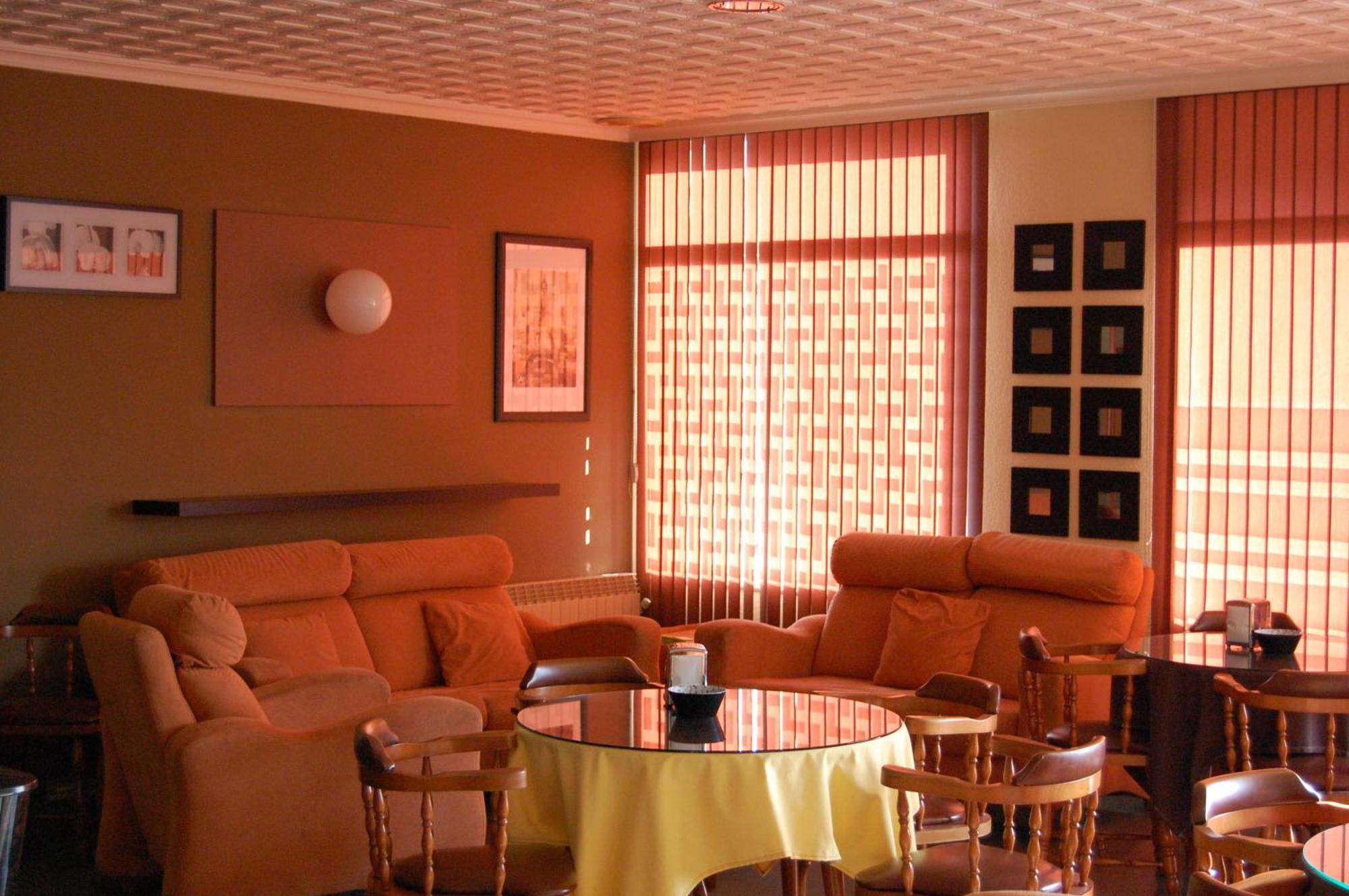 פויו Hotel Paris מראה חיצוני תמונה