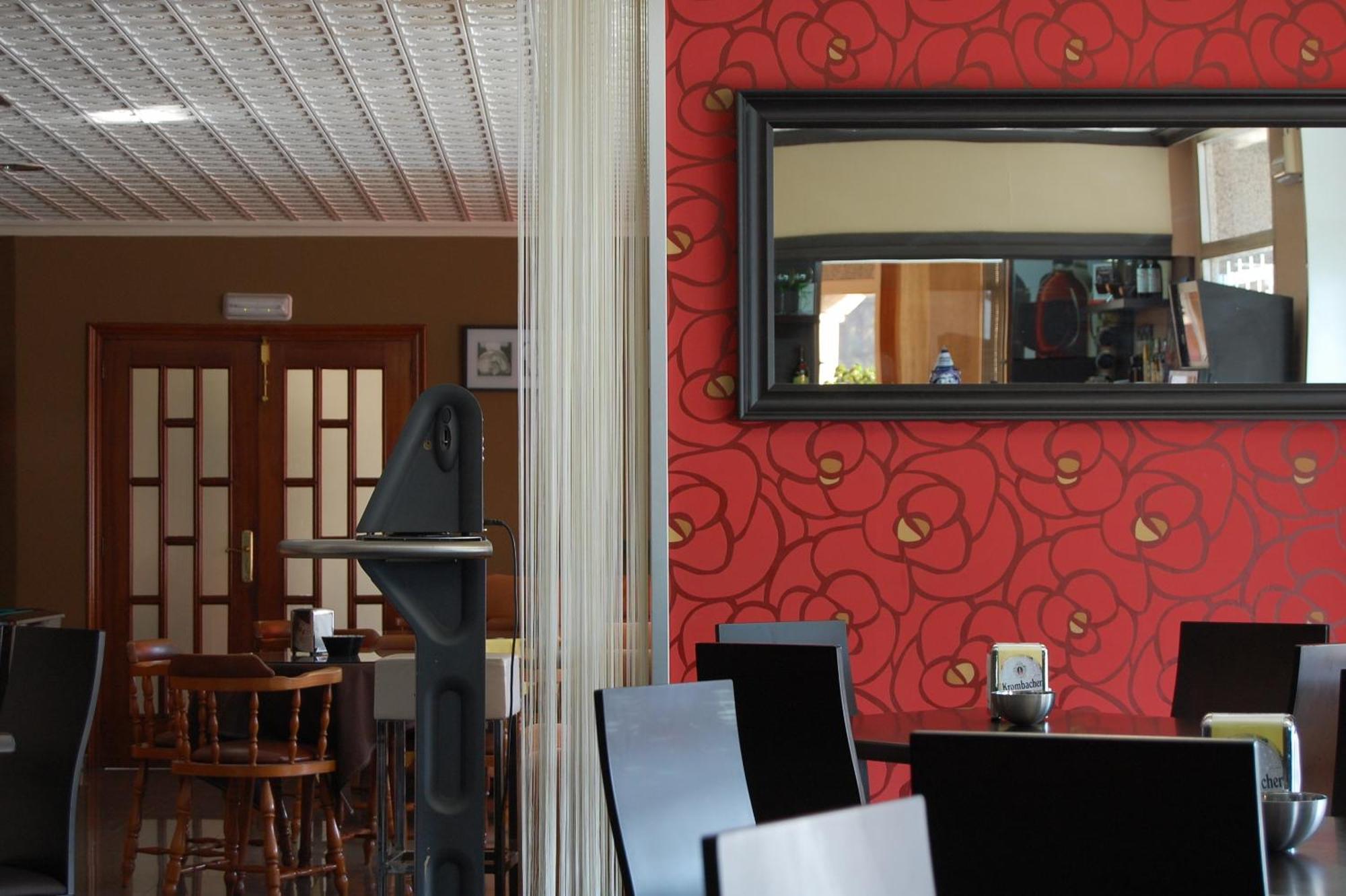 פויו Hotel Paris מראה חיצוני תמונה